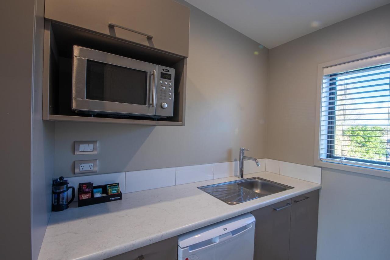 Amity Court Motel Stratford Extérieur photo
