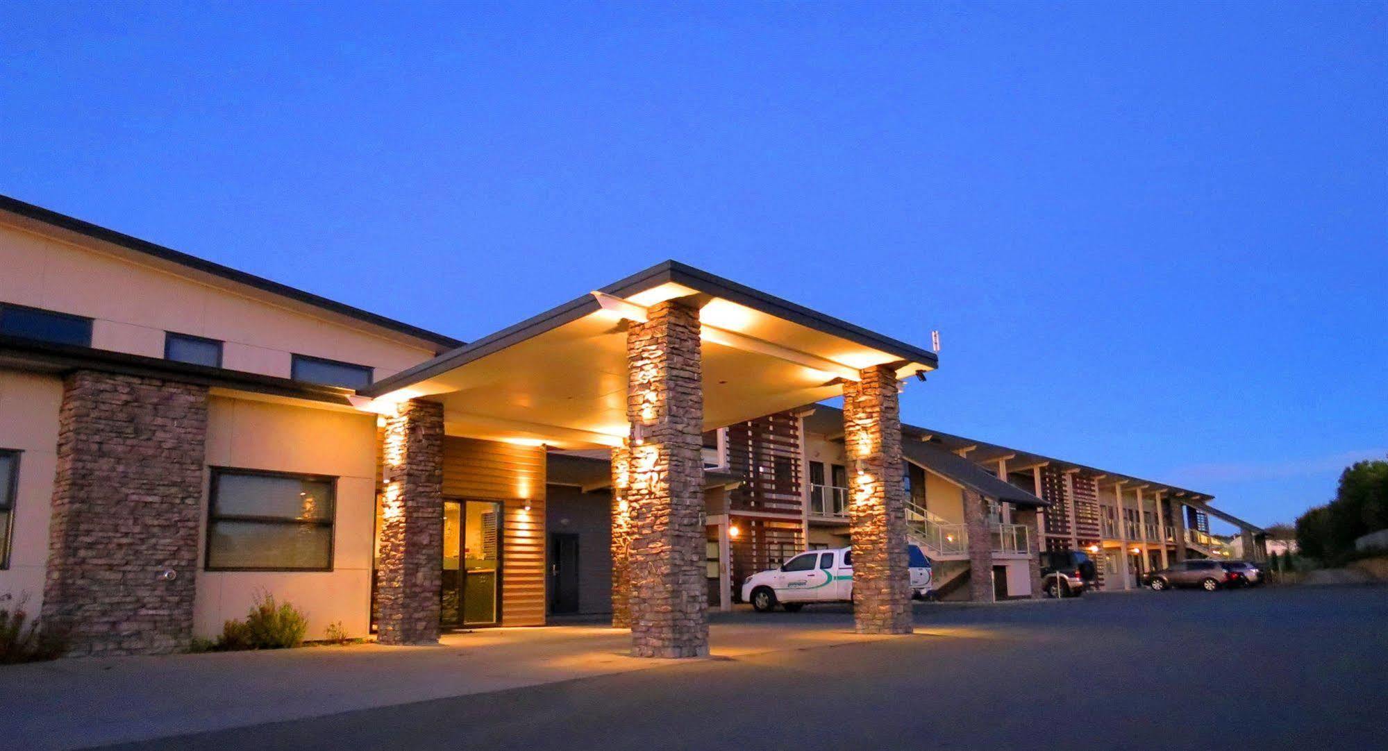 Amity Court Motel Stratford Extérieur photo